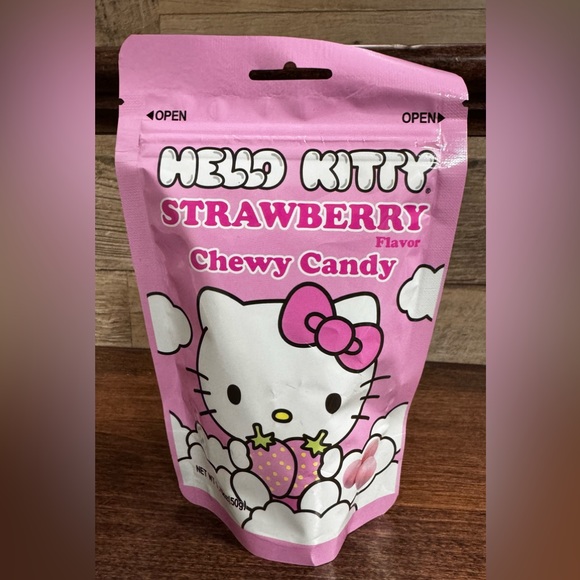 Hello Kitty Soft Strawberry 🍓 Flavour Chewy Candy - Picture 1 of 5
